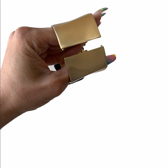 Chunky gold colored bracelet - Picture 5 of 11